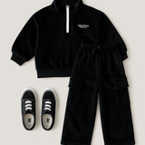 Veloure Pants Sweatshirt Set in schwarz (-15%)