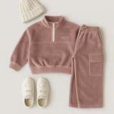 Veloure Pants Sweatshirt Set in rosa (-15%)